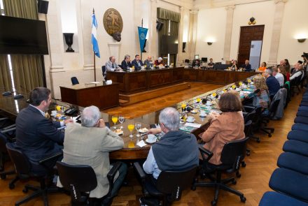 Consejo social y mesa de diálogo